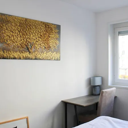Quiet Bright - 2 Minutes From Paris Clichy