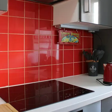 Quiet Bright - 2 Minutes From Paris Apartment